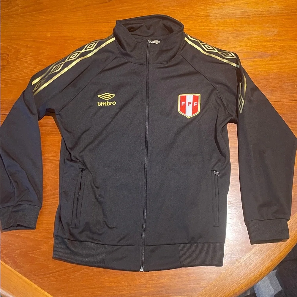 Umbro Peru soccer track jacket